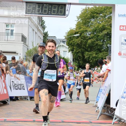 31.08.2025 - 21. Blankeneser Heldenlauf Strokosch-Dieckow http://msf.ph/oto/8696463 31.08.2025 12:21:55 Ziel 5003, 4244, 4396, 4412, 4034, 4309 meine-sportfotos.de