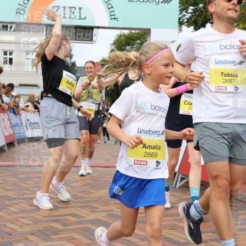 31.08.2025 - 21. Blankeneser Heldenlauf Strokosch-Dieckow http://msf.ph/oto/8696464 31.08.2025 10:34:41 Ziel 2110, 2244, 2021, 2424, 2668, 2669, 2667, 2298, 2439, 2349, 2350, 2090, 2083 meine-sportfotos.de