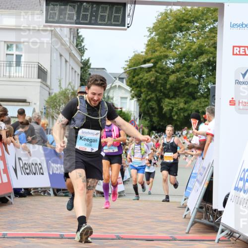 31.08.2025 - 21. Blankeneser Heldenlauf Strokosch-Dieckow http://msf.ph/oto/8696467 31.08.2025 12:21:55 Ziel 5003, 4244, 4396, 4412, 4034, 4309 meine-sportfotos.de