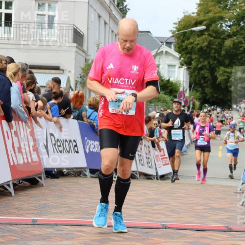 31.08.2025 - 21. Blankeneser Heldenlauf Strokosch-Dieckow http://msf.ph/oto/8696480 31.08.2025 12:21:52 Ziel 4244, 4396, 4412, 4308, 4034 meine-sportfotos.de
