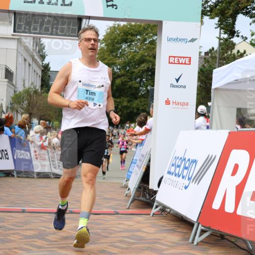 31.08.2025 - 21. Blankeneser Heldenlauf Strokosch-Dieckow http://msf.ph/oto/8696505 31.08.2025 12:21:48 Ziel 4308, 4034 meine-sportfotos.de