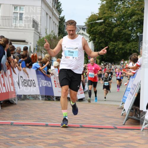 31.08.2025 - 21. Blankeneser Heldenlauf Strokosch-Dieckow http://msf.ph/oto/8696513 31.08.2025 12:21:47 Ziel 4308, 4034 meine-sportfotos.de