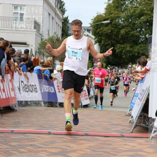 31.08.2025 - 21. Blankeneser Heldenlauf Strokosch-Dieckow http://msf.ph/oto/8696514 31.08.2025 12:21:47 Ziel 4308, 4034 meine-sportfotos.de