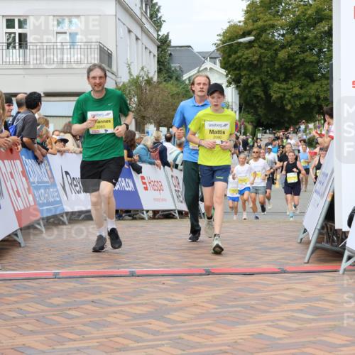 31.08.2025 - 21. Blankeneser Heldenlauf Strokosch-Dieckow http://msf.ph/oto/8696519 31.08.2025 10:34:34 Ziel 2110, 2668, 2090, 2083 meine-sportfotos.de