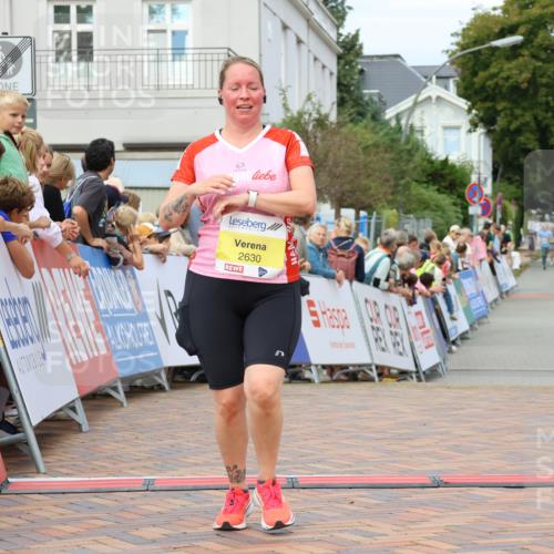 31.08.2025 - 21. Blankeneser Heldenlauf Strokosch-Dieckow http://msf.ph/oto/8696525 31.08.2025 10:34:13 Ziel 2724, 2630, 2171 meine-sportfotos.de