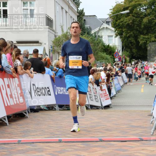 31.08.2025 - 21. Blankeneser Heldenlauf Strokosch-Dieckow http://msf.ph/oto/8696554 31.08.2025 12:21:34 Ziel 5791, 4142 meine-sportfotos.de