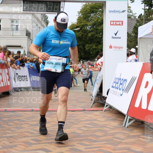 31.08.2025 - 21. Blankeneser Heldenlauf Strokosch-Dieckow http://msf.ph/oto/8696575 31.08.2025 12:21:22 Ziel 5277, 5746, 4337 meine-sportfotos.de