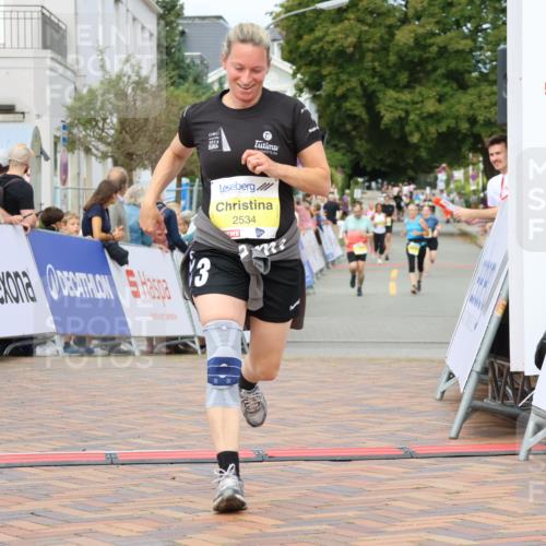 31.08.2025 - 21. Blankeneser Heldenlauf Strokosch-Dieckow http://msf.ph/oto/8696576 31.08.2025 10:33:50 Ziel 2635, 2634, 2530, 2534 meine-sportfotos.de