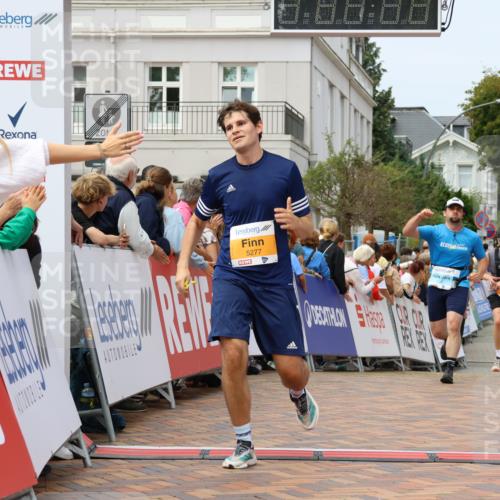 31.08.2025 - 21. Blankeneser Heldenlauf Strokosch-Dieckow http://msf.ph/oto/8696611 31.08.2025 12:21:18 Ziel 5277, 5746, 4337, 4215 meine-sportfotos.de