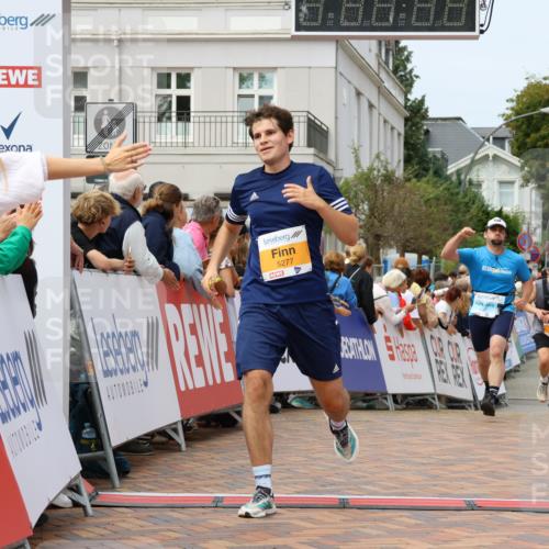 31.08.2025 - 21. Blankeneser Heldenlauf Strokosch-Dieckow http://msf.ph/oto/8696613 31.08.2025 12:21:18 Ziel 5277, 5746, 4337, 4215 meine-sportfotos.de