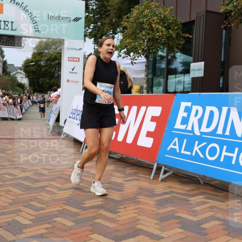 31.08.2025 - 21. Blankeneser Heldenlauf Strokosch-Dieckow http://msf.ph/oto/8696646 31.08.2025 12:21:12 Ziel 4242, 4215 meine-sportfotos.de
