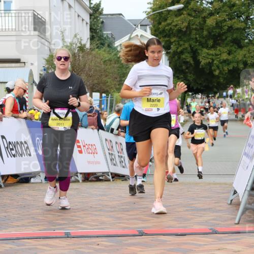 31.08.2025 - 21. Blankeneser Heldenlauf Strokosch-Dieckow http://msf.ph/oto/8696655 31.08.2025 10:33:25 Ziel 2011, 2044, 2126, 2640, 2639, 2220, 2221 meine-sportfotos.de