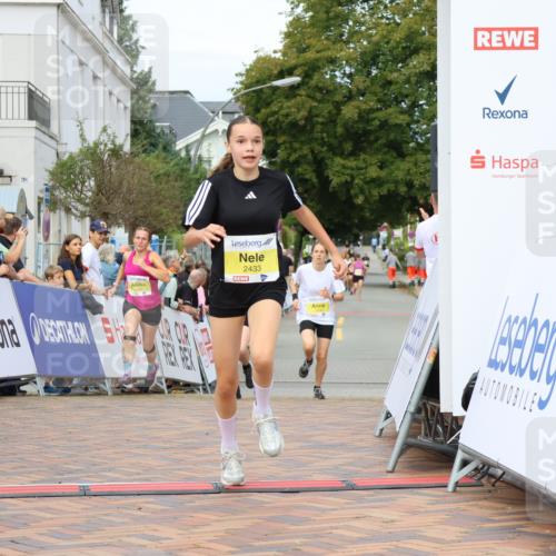 31.08.2025 - 21. Blankeneser Heldenlauf Strokosch-Dieckow http://msf.ph/oto/8696680 31.08.2025 10:33:12 Ziel 2304, 2433, 2388, 2430, 2658 meine-sportfotos.de