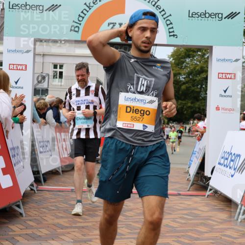 31.08.2025 - 21. Blankeneser Heldenlauf Strokosch-Dieckow http://msf.ph/oto/8696709 31.08.2025 12:20:44 Ziel 5527, 4413, 4260, 4102, 4313, 4348 meine-sportfotos.de