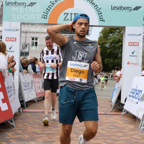 31.08.2025 - 21. Blankeneser Heldenlauf Strokosch-Dieckow http://msf.ph/oto/8696711 31.08.2025 12:20:44 Ziel 5527, 4413, 4260, 4102, 4313, 4348 meine-sportfotos.de