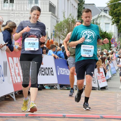 31.08.2025 - 21. Blankeneser Heldenlauf Strokosch-Dieckow http://msf.ph/oto/8696739 31.08.2025 12:20:37 Ziel 5350, 4275, 4274, 4413, 4260, 4102 meine-sportfotos.de