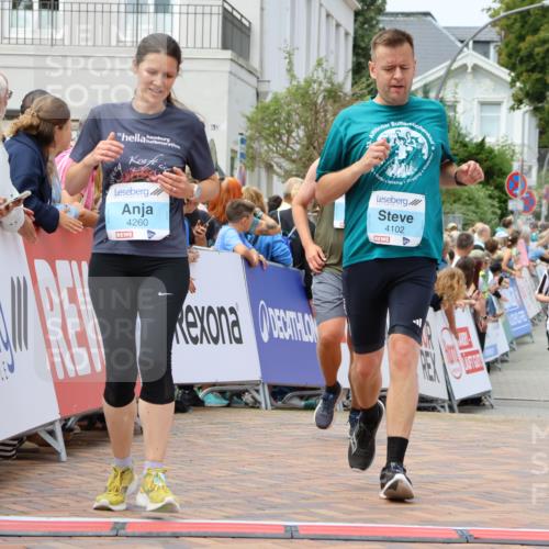 31.08.2025 - 21. Blankeneser Heldenlauf Strokosch-Dieckow http://msf.ph/oto/8696742 31.08.2025 12:20:37 Ziel 5350, 4275, 4274, 4413, 4260, 4102 meine-sportfotos.de