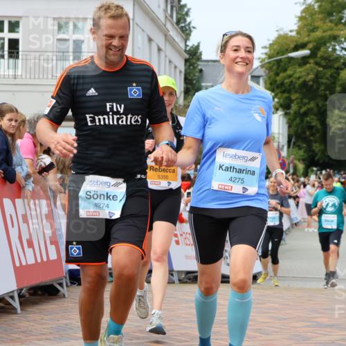 31.08.2025 - 21. Blankeneser Heldenlauf Strokosch-Dieckow http://msf.ph/oto/8696748 31.08.2025 12:20:31 Ziel 5350, 4275, 4274 meine-sportfotos.de