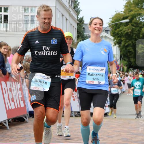 31.08.2025 - 21. Blankeneser Heldenlauf Strokosch-Dieckow http://msf.ph/oto/8696750 31.08.2025 12:20:31 Ziel 5350, 4275, 4274 meine-sportfotos.de