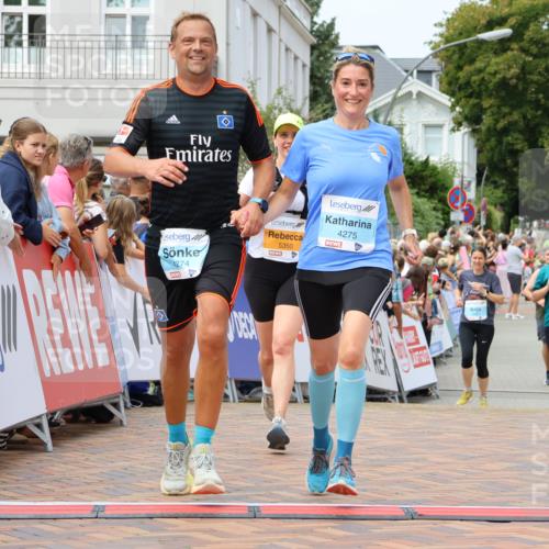 31.08.2025 - 21. Blankeneser Heldenlauf Strokosch-Dieckow http://msf.ph/oto/8696759 31.08.2025 12:20:31 Ziel 5350, 4275, 4274 meine-sportfotos.de
