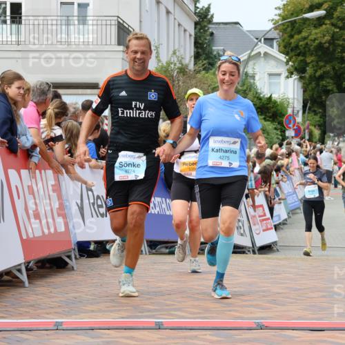 31.08.2025 - 21. Blankeneser Heldenlauf Strokosch-Dieckow http://msf.ph/oto/8696778 31.08.2025 12:20:30 Ziel 5350, 4275, 4274 meine-sportfotos.de