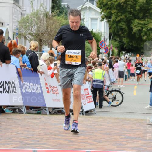 31.08.2025 - 21. Blankeneser Heldenlauf Strokosch-Dieckow http://msf.ph/oto/8696806 31.08.2025 12:20:16 Ziel 5821, 5394 meine-sportfotos.de