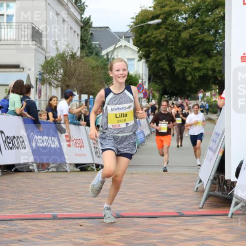 31.08.2025 - 21. Blankeneser Heldenlauf Strokosch-Dieckow http://msf.ph/oto/8696815 31.08.2025 10:32:13 Ziel 2418 meine-sportfotos.de