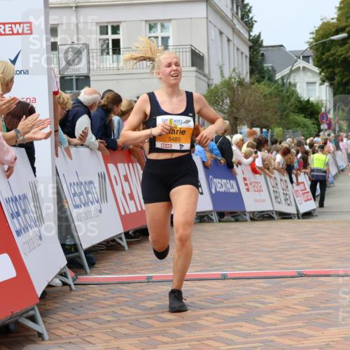 31.08.2025 - 21. Blankeneser Heldenlauf Strokosch-Dieckow http://msf.ph/oto/8696846 31.08.2025 12:20:02 Ziel 5368, 5688, 5483, 4210 meine-sportfotos.de
