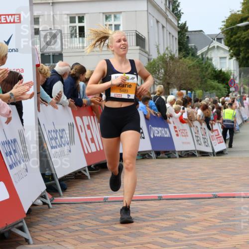 31.08.2025 - 21. Blankeneser Heldenlauf Strokosch-Dieckow http://msf.ph/oto/8696849 31.08.2025 12:20:02 Ziel 5368, 5688, 5483, 4210 meine-sportfotos.de