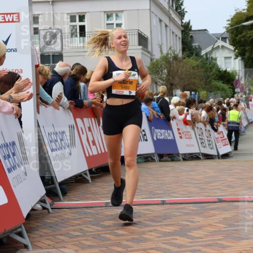 31.08.2025 - 21. Blankeneser Heldenlauf Strokosch-Dieckow http://msf.ph/oto/8696851 31.08.2025 12:20:02 Ziel 5368, 5688, 5483, 4210 meine-sportfotos.de