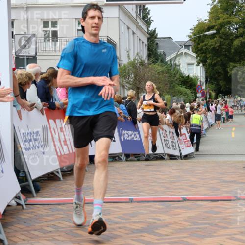 31.08.2025 - 21. Blankeneser Heldenlauf Strokosch-Dieckow http://msf.ph/oto/8696855 31.08.2025 12:19:59 Ziel 5368, 5688, 5483, 4210, 4160 meine-sportfotos.de