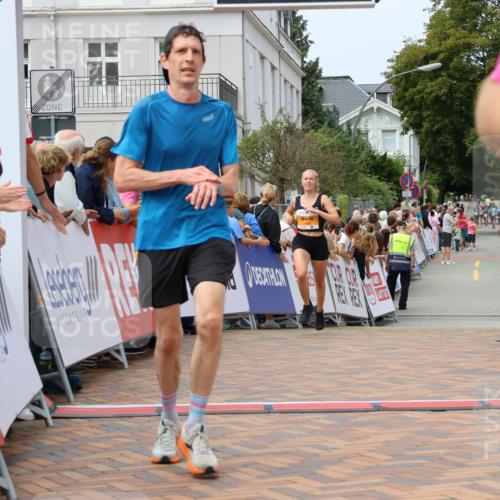 31.08.2025 - 21. Blankeneser Heldenlauf Strokosch-Dieckow http://msf.ph/oto/8696858 31.08.2025 12:19:59 Ziel 5368, 5688, 5483, 4210, 4160 meine-sportfotos.de