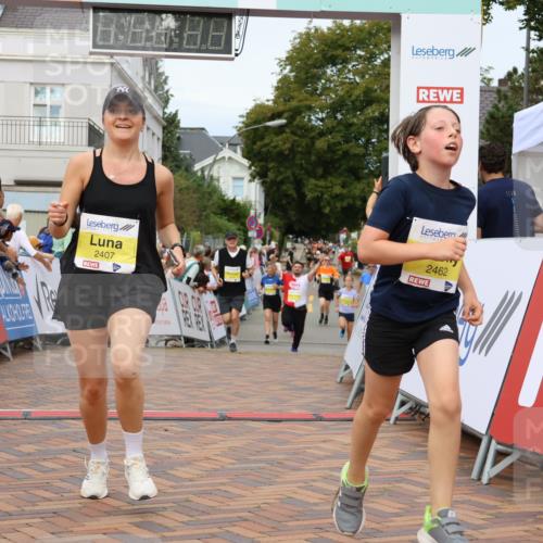 31.08.2025 - 21. Blankeneser Heldenlauf Strokosch-Dieckow http://msf.ph/oto/8696864 31.08.2025 10:31:52 Ziel 2077, 2407, 2280, 2462, 2278, 2228 meine-sportfotos.de