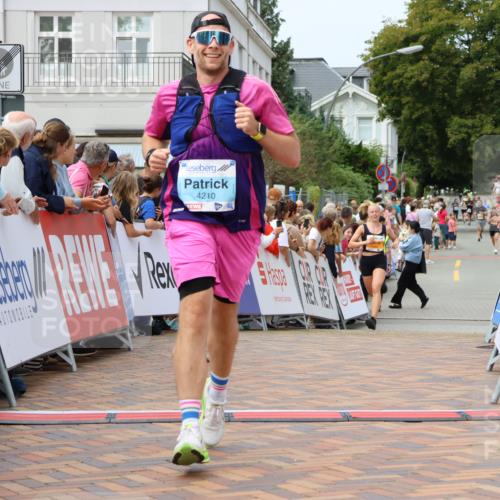 31.08.2025 - 21. Blankeneser Heldenlauf Strokosch-Dieckow http://msf.ph/oto/8696874 31.08.2025 12:19:58 Ziel 5368, 5688, 5483, 4210, 4160 meine-sportfotos.de