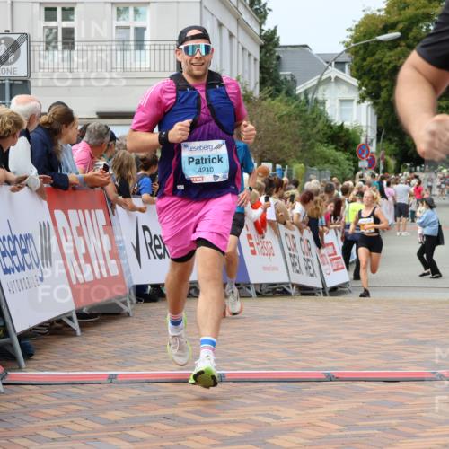 31.08.2025 - 21. Blankeneser Heldenlauf Strokosch-Dieckow http://msf.ph/oto/8696884 31.08.2025 12:19:57 Ziel 5368, 5688, 5483, 4210, 4160 meine-sportfotos.de