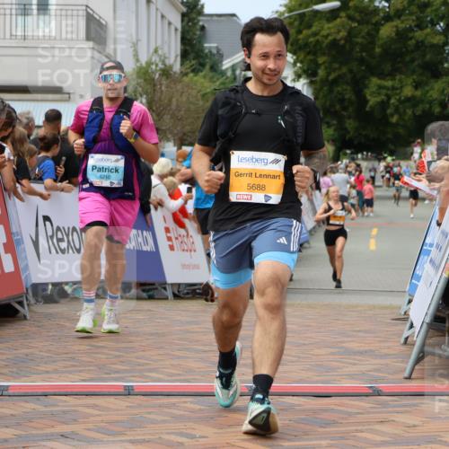 31.08.2025 - 21. Blankeneser Heldenlauf Strokosch-Dieckow http://msf.ph/oto/8696886 31.08.2025 12:19:56 Ziel 5368, 5688, 4210, 4160 meine-sportfotos.de