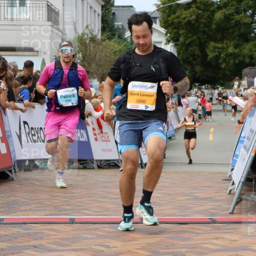 31.08.2025 - 21. Blankeneser Heldenlauf Strokosch-Dieckow http://msf.ph/oto/8696891 31.08.2025 12:19:56 Ziel 5368, 5688, 4210, 4160 meine-sportfotos.de