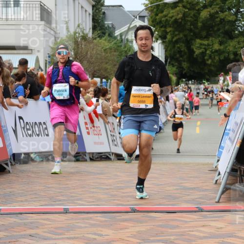 31.08.2025 - 21. Blankeneser Heldenlauf Strokosch-Dieckow http://msf.ph/oto/8696904 31.08.2025 12:19:56 Ziel 5368, 5688, 4210, 4160 meine-sportfotos.de