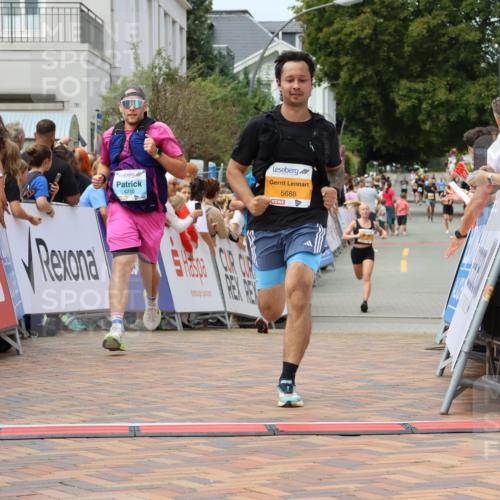 31.08.2025 - 21. Blankeneser Heldenlauf Strokosch-Dieckow http://msf.ph/oto/8696906 31.08.2025 12:19:55 Ziel 5368, 5688, 5334, 4210, 4160 meine-sportfotos.de