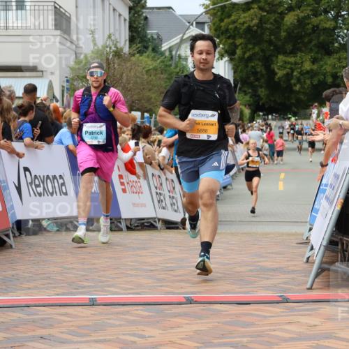 31.08.2025 - 21. Blankeneser Heldenlauf Strokosch-Dieckow http://msf.ph/oto/8696908 31.08.2025 12:19:55 Ziel 5368, 5688, 5334, 4210, 4160 meine-sportfotos.de