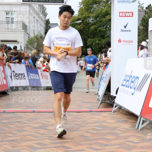 31.08.2025 - 21. Blankeneser Heldenlauf Strokosch-Dieckow http://msf.ph/oto/8696913 31.08.2025 12:19:49 Ziel 5334, 4258, 4301, 4302, 4160 meine-sportfotos.de