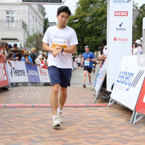 31.08.2025 - 21. Blankeneser Heldenlauf Strokosch-Dieckow http://msf.ph/oto/8696915 31.08.2025 12:19:49 Ziel 5334, 4258, 4301, 4302, 4160 meine-sportfotos.de