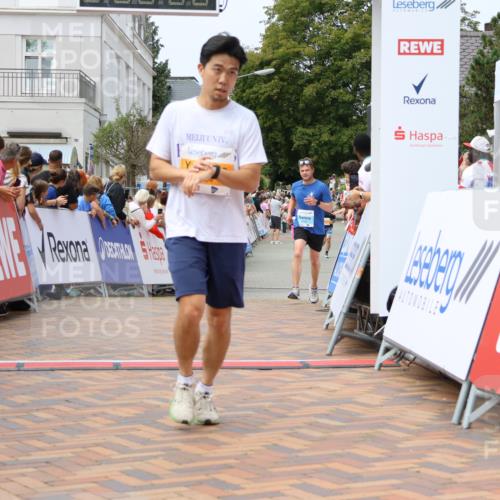 31.08.2025 - 21. Blankeneser Heldenlauf Strokosch-Dieckow http://msf.ph/oto/8696917 31.08.2025 12:19:49 Ziel 5334, 4258, 4301, 4302, 4160 meine-sportfotos.de
