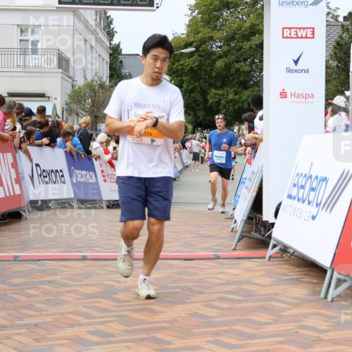 31.08.2025 - 21. Blankeneser Heldenlauf Strokosch-Dieckow http://msf.ph/oto/8696919 31.08.2025 12:19:49 Ziel 5334, 4258, 4301, 4302, 4160 meine-sportfotos.de