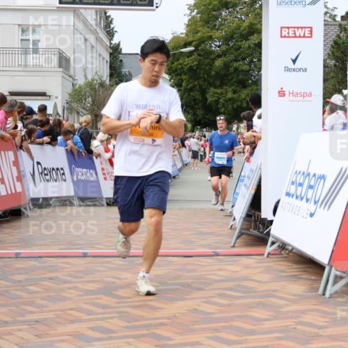 31.08.2025 - 21. Blankeneser Heldenlauf Strokosch-Dieckow http://msf.ph/oto/8696921 31.08.2025 12:19:48 Ziel 5334, 4258, 4301, 4302, 4160 meine-sportfotos.de