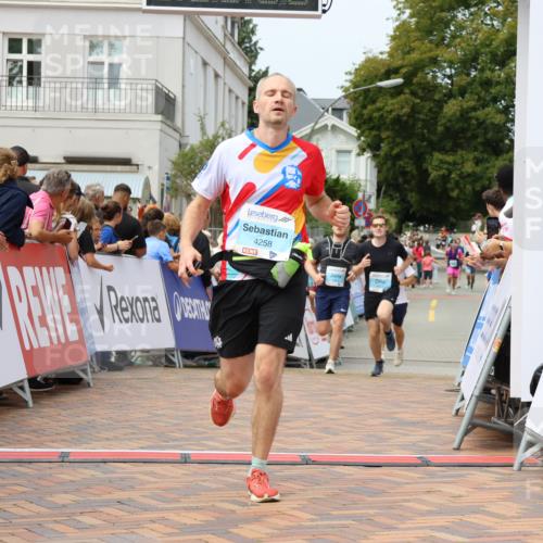 31.08.2025 - 21. Blankeneser Heldenlauf Strokosch-Dieckow http://msf.ph/oto/8696957 31.08.2025 12:19:44 Ziel 5334, 4258, 4301, 4302 meine-sportfotos.de