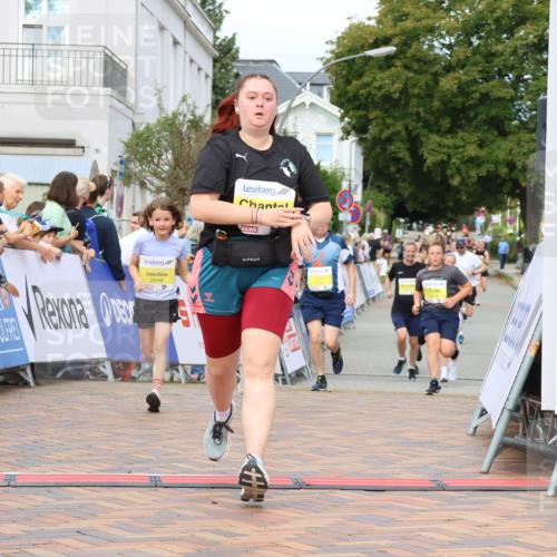 31.08.2025 - 21. Blankeneser Heldenlauf Strokosch-Dieckow http://msf.ph/oto/8696985 31.08.2025 10:31:20 Ziel 2551, 2776, 2307, 2649, 2647, 2399, 2103, 2274 meine-sportfotos.de