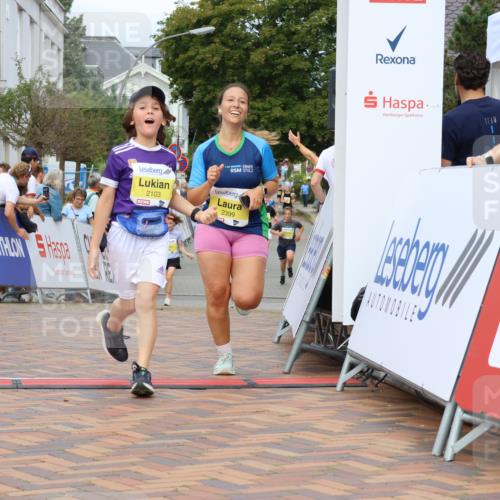 31.08.2025 - 21. Blankeneser Heldenlauf Strokosch-Dieckow http://msf.ph/oto/8697002 31.08.2025 10:31:17 Ziel 2437, 2324, 2551, 2121, 2307, 2649, 2647, 2399, 2103 meine-sportfotos.de