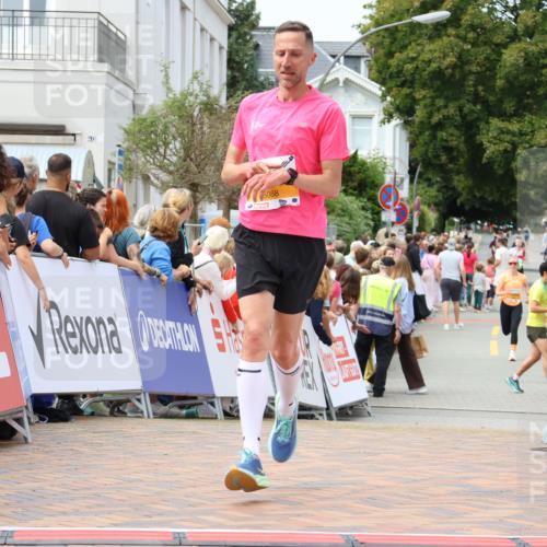 31.08.2025 - 21. Blankeneser Heldenlauf Strokosch-Dieckow http://msf.ph/oto/8697030 31.08.2025 12:19:24 Ziel 5088, 4335 meine-sportfotos.de