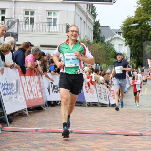 31.08.2025 - 21. Blankeneser Heldenlauf Strokosch-Dieckow http://msf.ph/oto/8697111 31.08.2025 12:19:12 Ziel 4303, 4315, 4277 meine-sportfotos.de